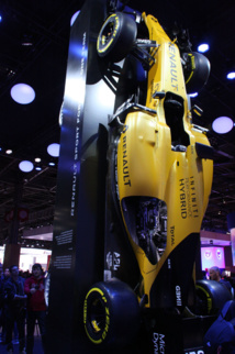 La Renault RS.16 et son V6 Turbo hybride 2016 : © O. Jennequin – www.racingforever.com La Renault RS.16 et son V6 Turbo hybride 2016 : © O. Jennequin – www.racingforever.com