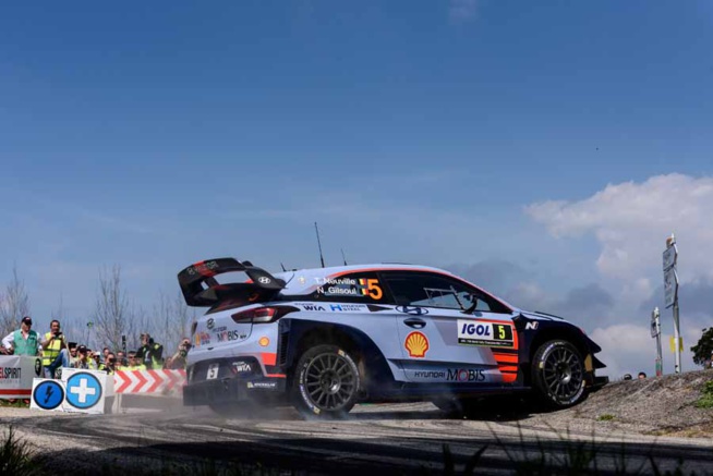 Neuville se rattrape en Corse Neuville se rattrape en Corse