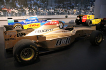 La Jordan Peugeot F1 196 : © O. Jennequin – www.racingforever.com La Jordan Peugeot F1 196 : © O. Jennequin – www.racingforever.com