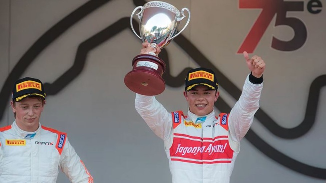 De Vries remporte une des plus belles victoires de sa carrière De Vries remporte une des plus belles victoires de sa carrière