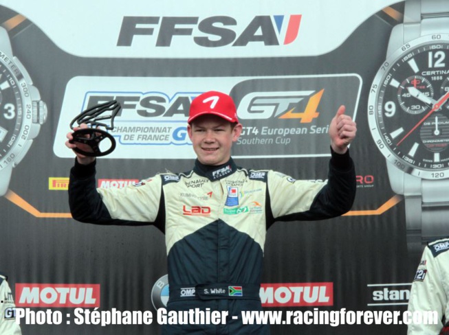 Stuart White s'impose enfin Stuart White s'impose enfin