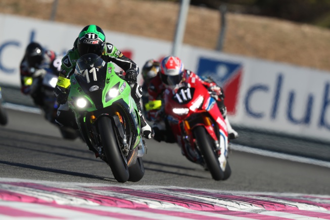 Kawasaki en pole (Photo FimEWC) Kawasaki en pole (Photo FimEWC)