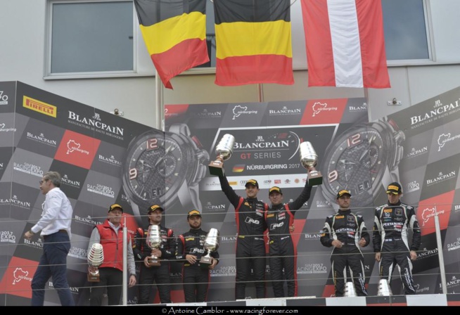 Le podium final Le podium final