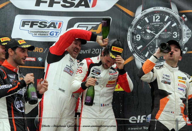 Le champagne coule déjà chez AKKA ASP Le champagne coule déjà chez AKKA ASP