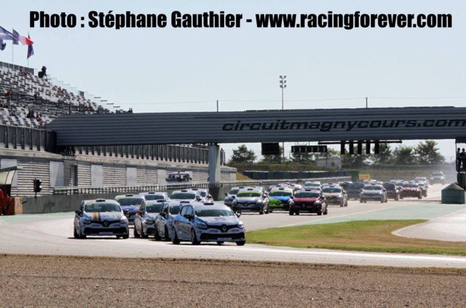 La Clio Cup, toujours aussi disputée La Clio Cup, toujours aussi disputée