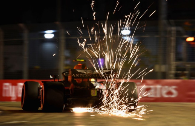Max Verstappen a fait de belles étincelles à Singapour (Photo Clive Mason/Getty Images) Max Verstappen a fait de belles étincelles à Singapour (Photo Clive Mason/Getty Images)