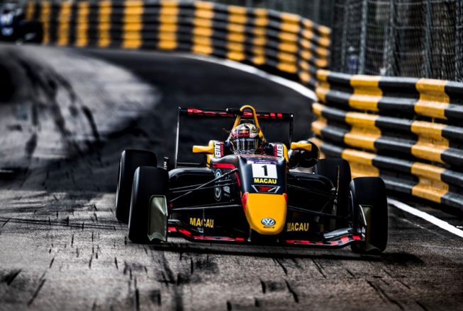 (Photo Davide Pastanella Red Bull Content Pool) (Photo Davide Pastanella Red Bull Content Pool)