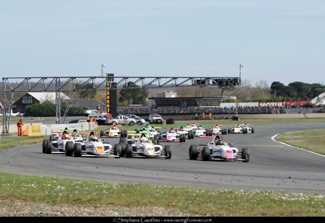 La F4, la première marche en sport-auto/Monoplace