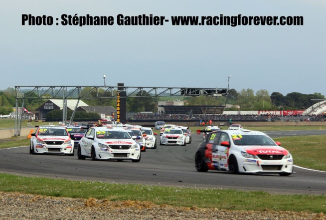 Les lionnes rugissent à nouveau Les lionnes rugissent à nouveau