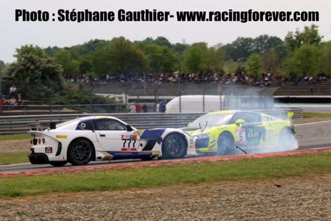 Quelques échanges tendus durant la course ont mal fini Quelques échanges tendus durant la course ont mal fini