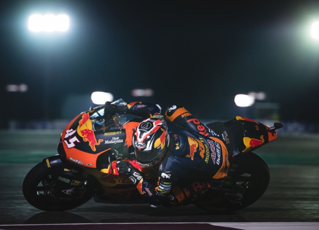 Il a surgit de la nuit (Photo Polarity Photo) Il a surgit de la nuit (Photo Polarity Photo)