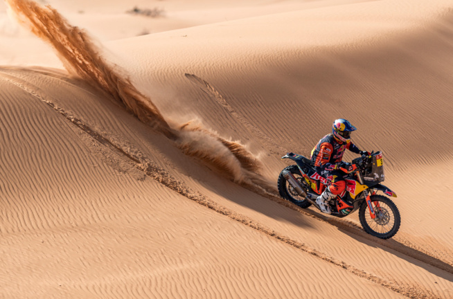 Price n'est plus en lice pour gagner le Dakar (Photo Rally Zone) Price n'est plus en lice pour gagner le Dakar (Photo Rally Zone)