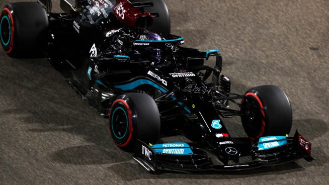 Et à la fin c’est Hamilton qui gagne – © AMG-Mercedes