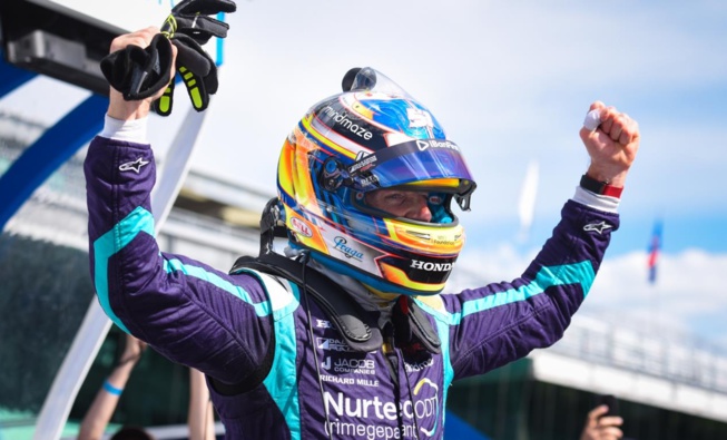 Première pôle position pour Grosjean en Indycar © James Black - Indycar Première pôle position pour Grosjean en Indycar © James Black - Indycar