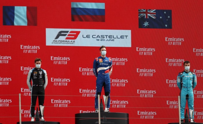 Le premier podium du week-end Le premier podium du week-end