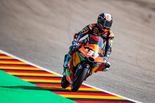 Acosta s'échappe au championnat avec une 4e victoire ( Polarity Photo) Acosta s'échappe au championnat avec une 4e victoire ( Polarity Photo)