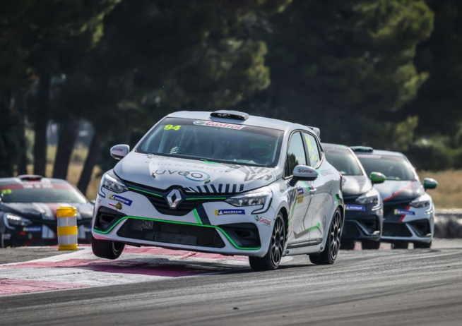 Grizaud à l'attaque pour la première en Clio Cup Europe (Photo De Mattia /DPPI) Grizaud à l'attaque pour la première en Clio Cup Europe (Photo De Mattia /DPPI)