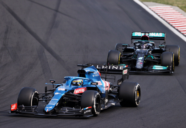 La belle résistance d'Alonso sur Hamilton a servi les intérêts d'Ocon La belle résistance d'Alonso sur Hamilton a servi les intérêts d'Ocon