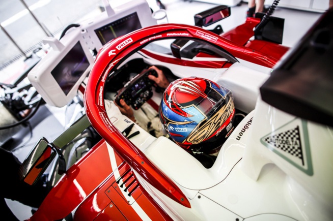 Un pilote froid mais apprécié des fans © Alfa-Roméo F1 Un pilote froid mais apprécié des fans © Alfa-Roméo F1