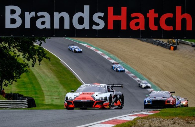 Le valloné circuit de Brands Hatch (Photo D.Bogaerts SRO) Le valloné circuit de Brands Hatch (Photo D.Bogaerts SRO)