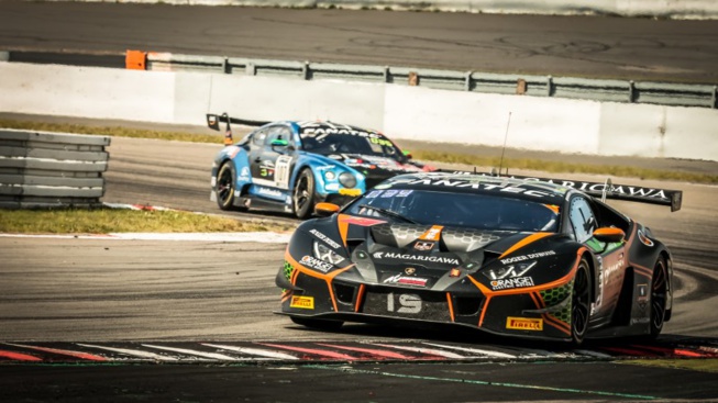 Keen, Hamaguchi et Costantini sur la Lamborghini gagnante en Pro-Am (Photo P.hecq Keen, Hamaguchi et Costantini sur la Lamborghini gagnante en Pro-Am (Photo P.hecq