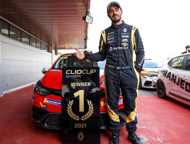 Nicolas Milan coiffe une nouvelle couronne en Clio Cup ! (Photo Xavi Bonilla DPPI)