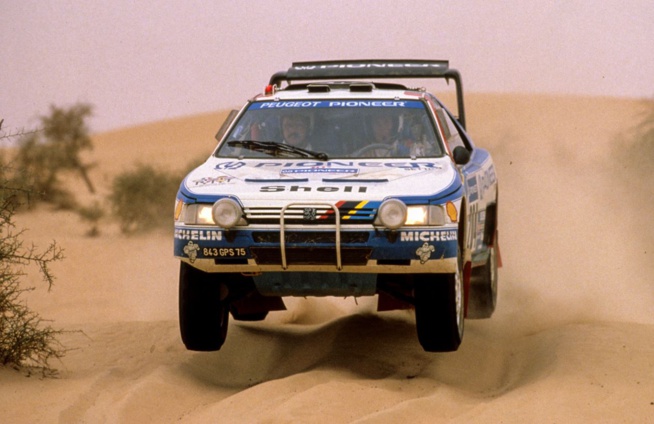 Peugeot au sommet sur tous les terrains avec Jean Todt Peugeot au sommet sur tous les terrains avec Jean Todt
