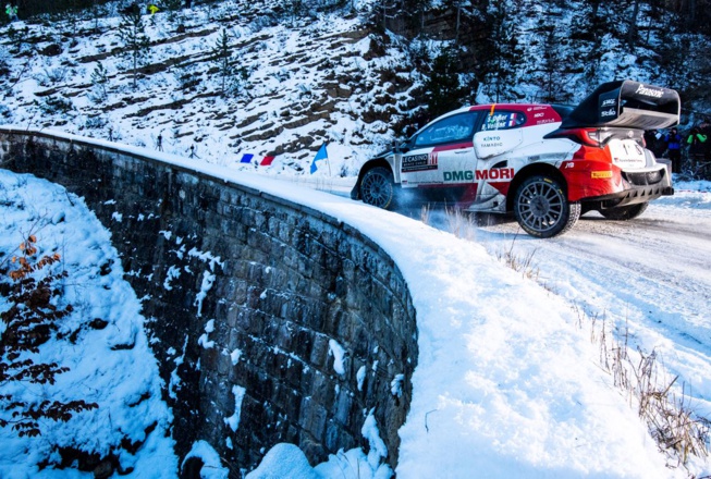 Ogier prend peu à peu l'ascendant(Jaanus Ree/Red Bull Content Pool) Ogier prend peu à peu l'ascendant(Jaanus Ree/Red Bull Content Pool)