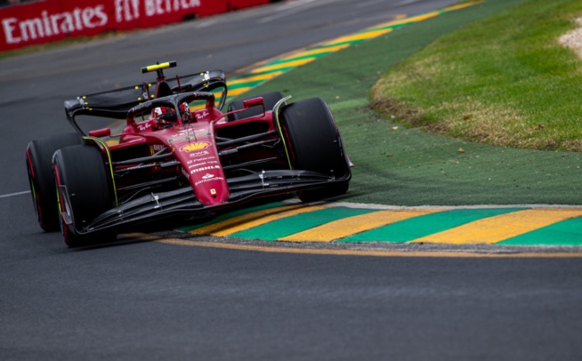 Leclerc en tête sur la grille © Ferrari s.P.A