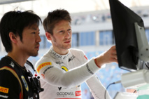 On a beaucoup regarder les autres chez Lotus : © Alastair Staley/Lotus F1 On a beaucoup regarder les autres chez Lotus : © Alastair Staley/Lotus F1