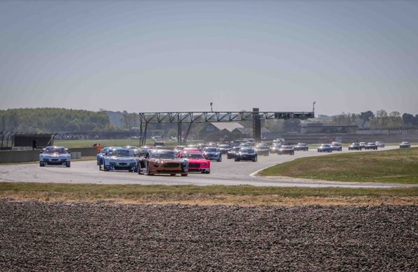 41 voitures pour ouvrir la saison aux Coupes de Pâques à Nogaro !