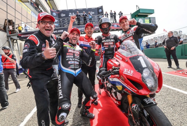 Une équipe heureuse © FIM Endurance Une équipe heureuse © FIM Endurance