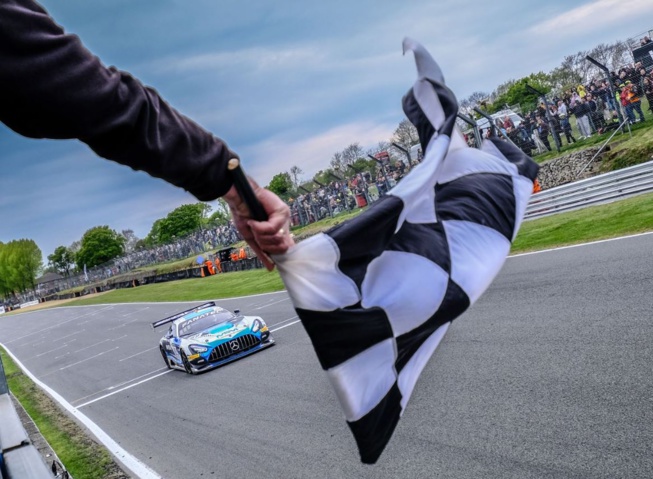 L'arrivée de la course 2 (Photo Sro) L'arrivée de la course 2 (Photo Sro)