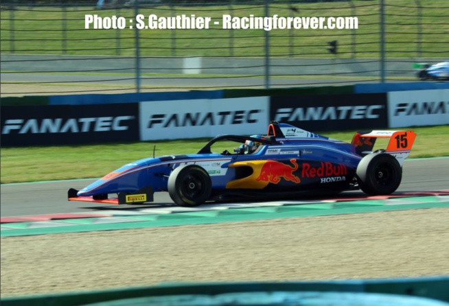 Nomura remporte la 2e course Nomura remporte la 2e course