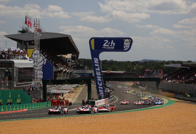 Le départ de la 90e édition qui n'a pas échappé à Toyota Le départ de la 90e édition qui n'a pas échappé à Toyota