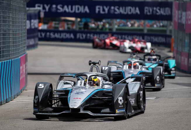 Vandoorne reprend le commandement du championnat (Photo Daimler) Vandoorne reprend le commandement du championnat (Photo Daimler)