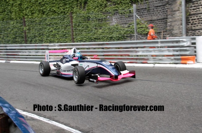 Bulatov première ! Bulatov première !