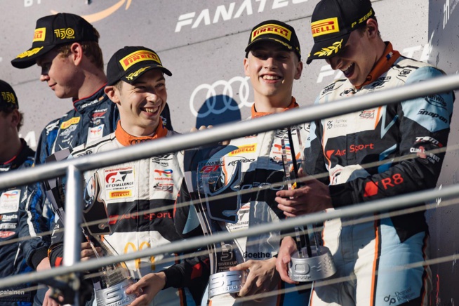 Le titre Silver Cup pour Simmenauer, Goethe et Neubauer Le titre Silver Cup pour Simmenauer, Goethe et Neubauer