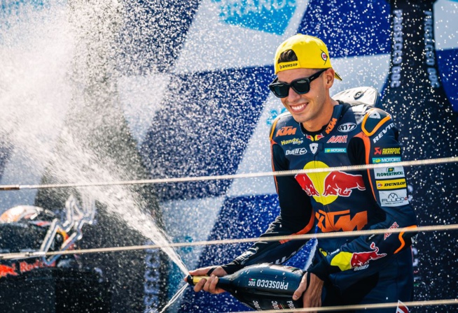 Que du positif pour Augusto Fernandez (Rob Gray Polarity Photo) Que du positif pour Augusto Fernandez (Rob Gray Polarity Photo)