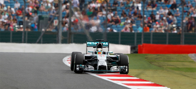 Hamilton se relance © MercedesGP Hamilton se relance © MercedesGP