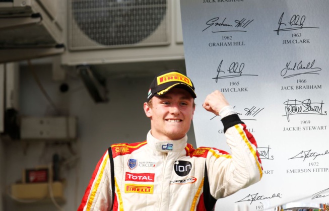 Pour lever le point sur le podium Arthur Pic a saisi sa chance à Budapest (Bloxham/GP2 Series)