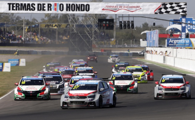 Lopez domine à domicile Lopez domine à domicile