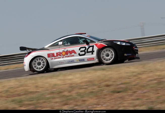 Comte en tete de la Peugeot RCZ Cup (Photo S.Gauthier)