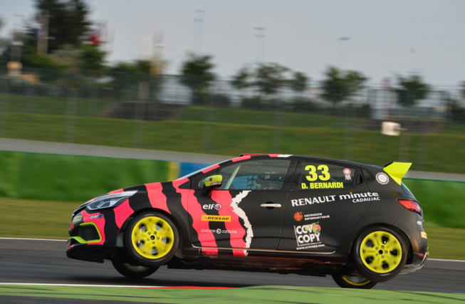 Denis Bernardi à l'attaque à Magny-Cours (Photo Antoine Camblor)