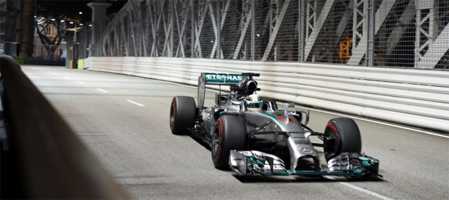 Lewis Hamilton : © MercedesGP