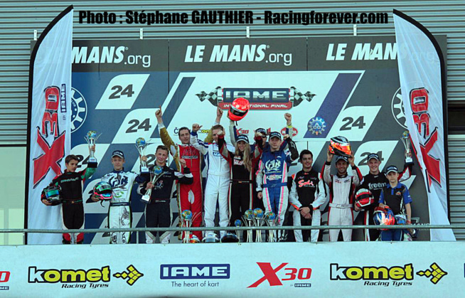 Le podium avec tous les champions 2014 Le podium avec tous les champions 2014