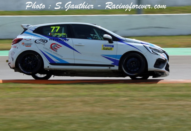 Joran s'est notamment fait connaître en Clio Cup Joran s'est notamment fait connaître en Clio Cup