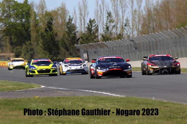 Le GT4 à Nogaro