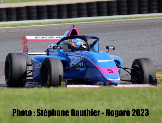 Pol Lopez gagne la course 2 Pol Lopez gagne la course 2
