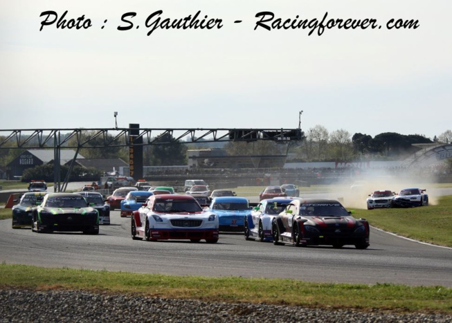 Des bagarres en Mitjet à Nogaro Des bagarres en Mitjet à Nogaro